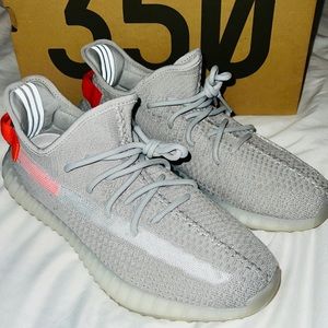 Yeezy 350 V2 “Tail Lights” (M 12)